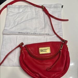 Marc by Marc Jacobs Natasha Q salmon/Red Crossbody Bag with Adjustable Strap
